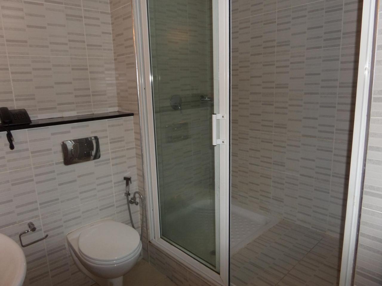 Hotel Newcastle Lagos Szoba fotó