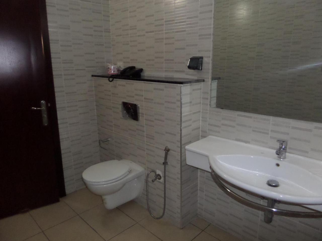 Hotel Newcastle Lagos Szoba fotó