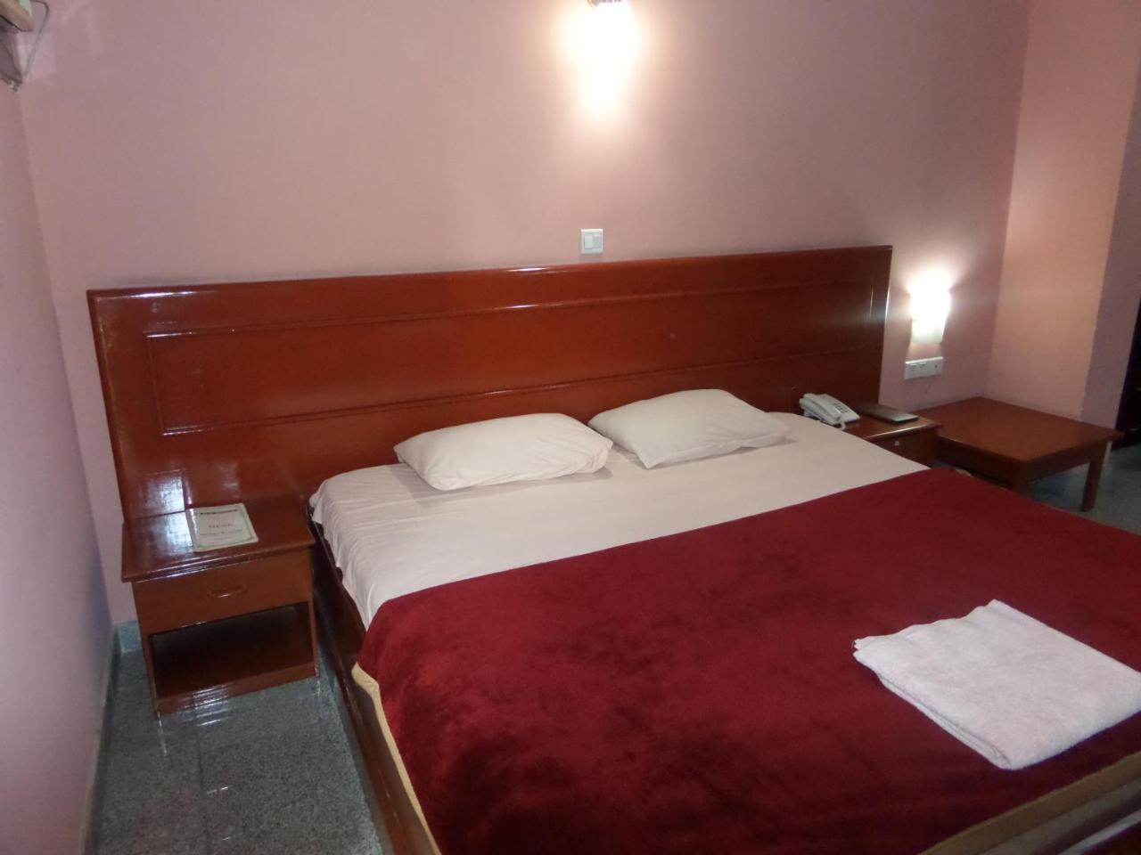 Hotel Newcastle Lagos Kültér fotó