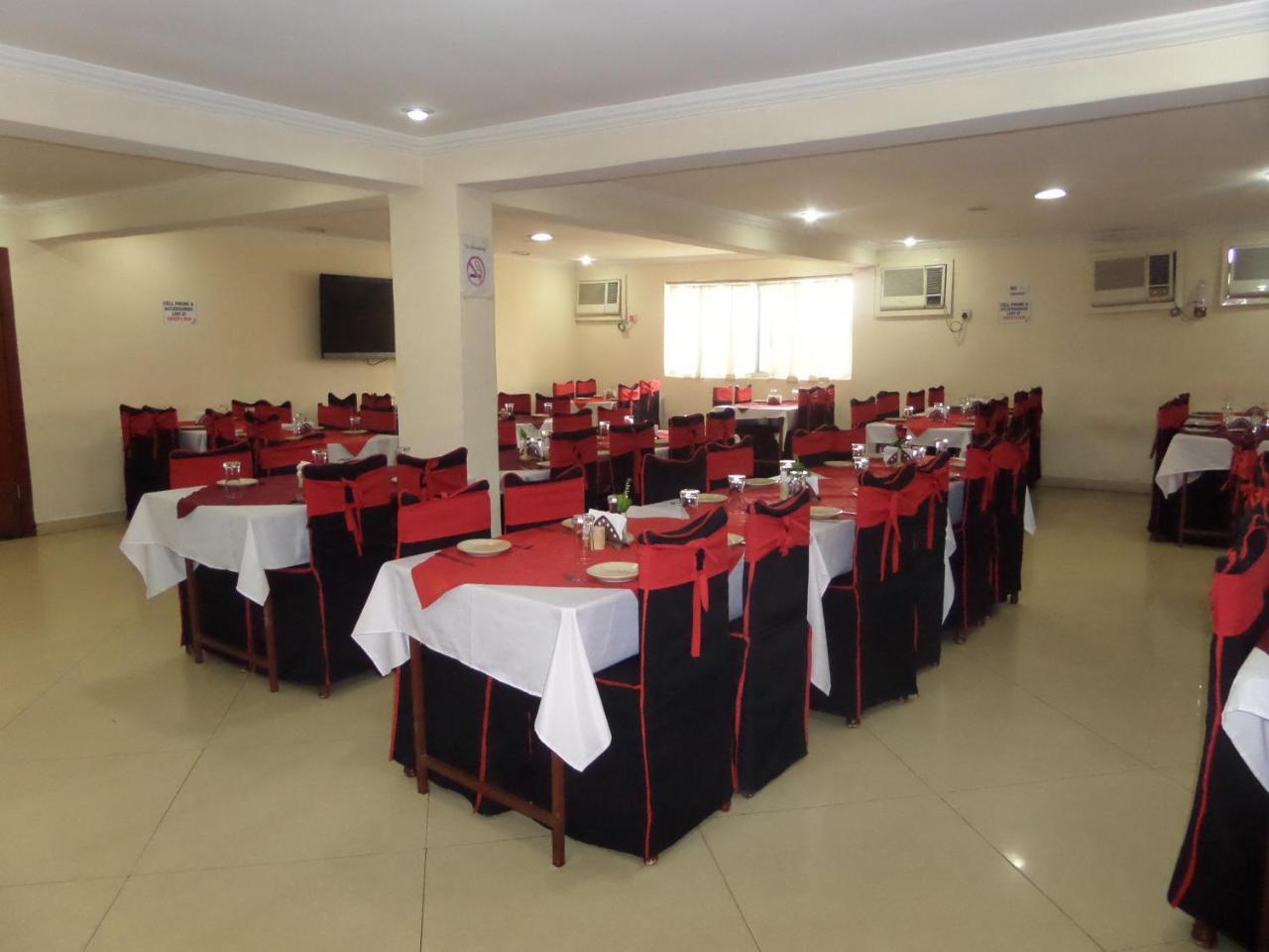 Hotel Newcastle Lagos Kültér fotó