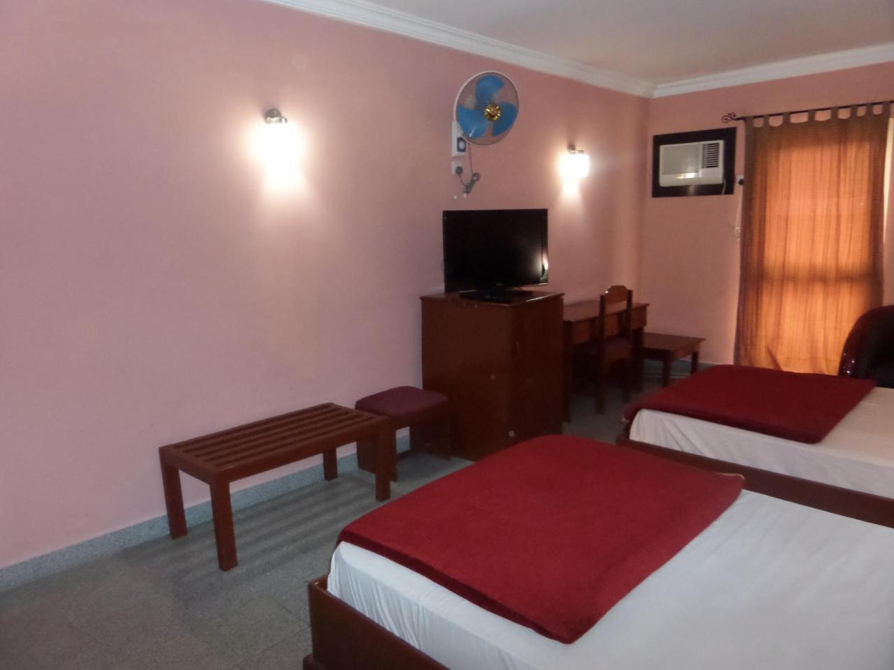 Hotel Newcastle Lagos Kültér fotó